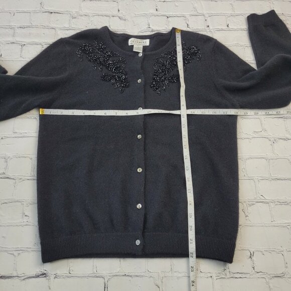 Bloomingdale’s woman’s black 100% cashmere embroidered button down cardigan M - Picture 2 of 11